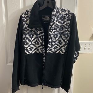 NorthFace Denali woman’s sweatshirt worn only one time! Basically brand new